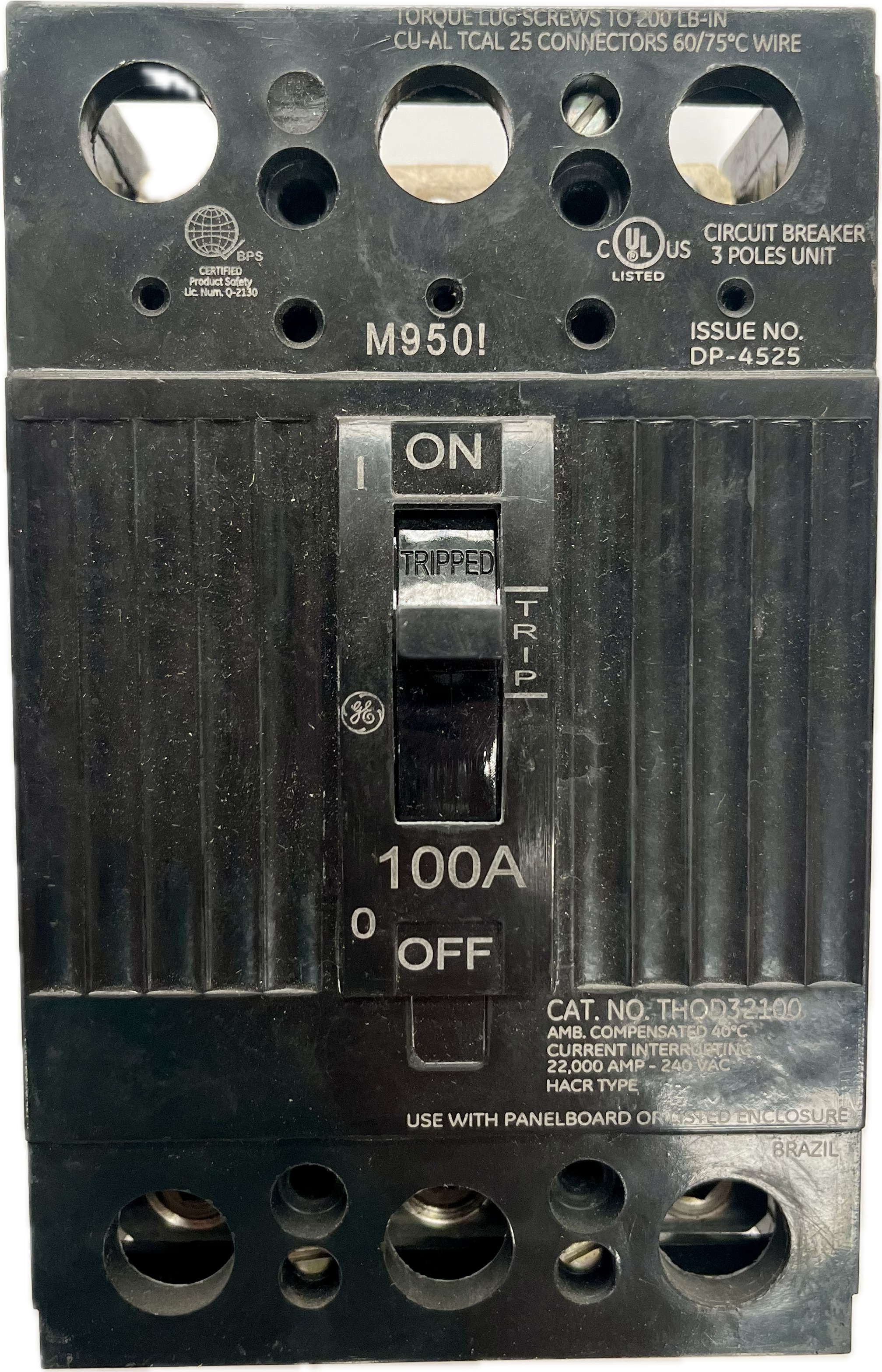 Featured image for “THQD32100 Interruptor 3P 100A GE”