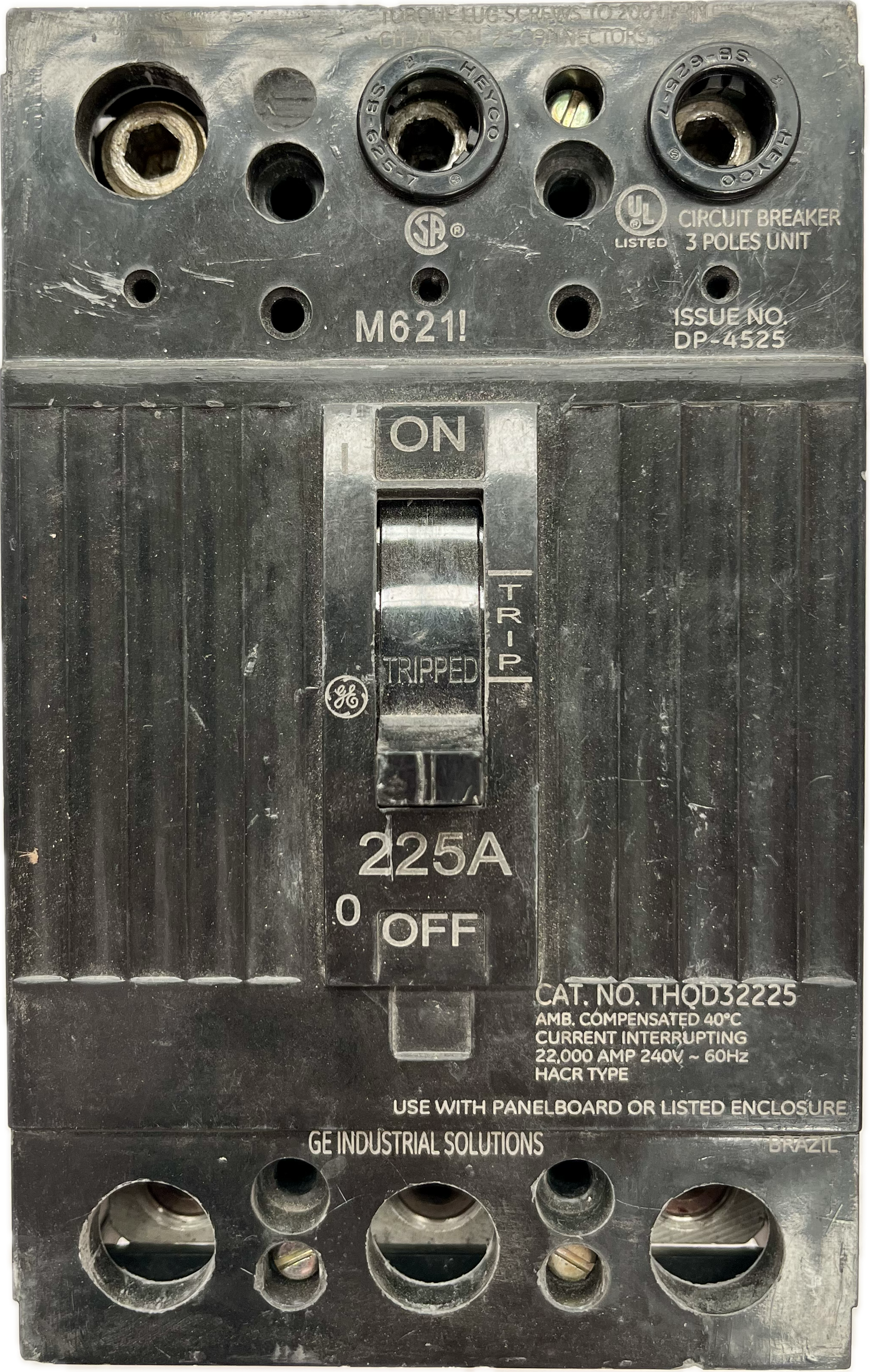 Featured image for “Interruptor TQD32125WL 3P 125A 240V MARCA GE”