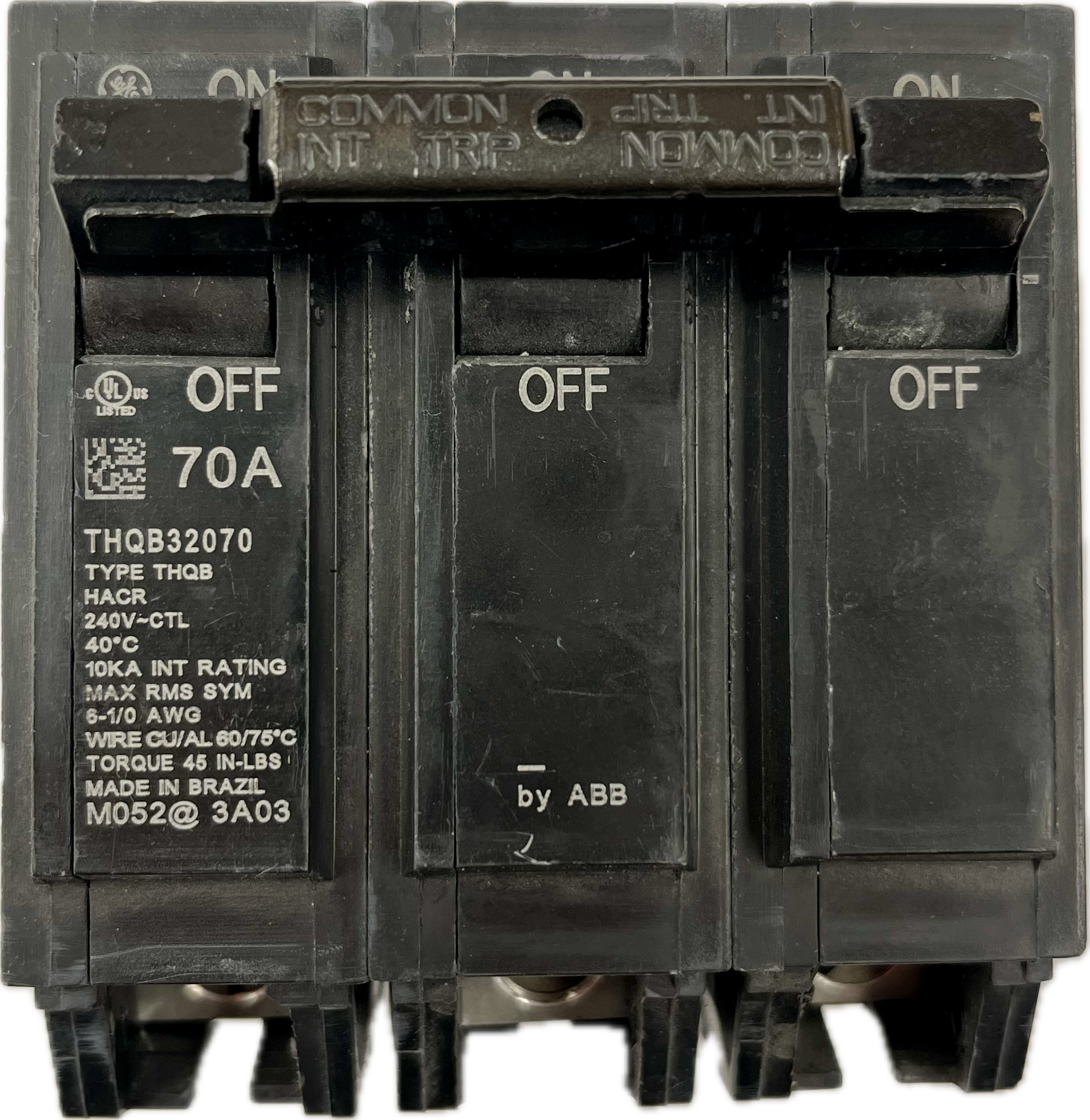 Featured image for “THQB 32070 Interruptor Atornillable 3P 70A GE”