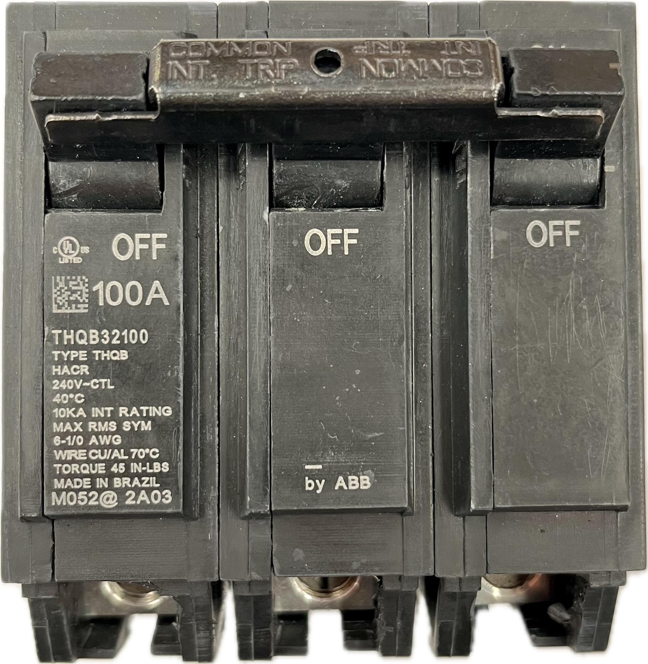 Featured image for “THQB 32100 Interruptor Atornillable 3P 100A GE”