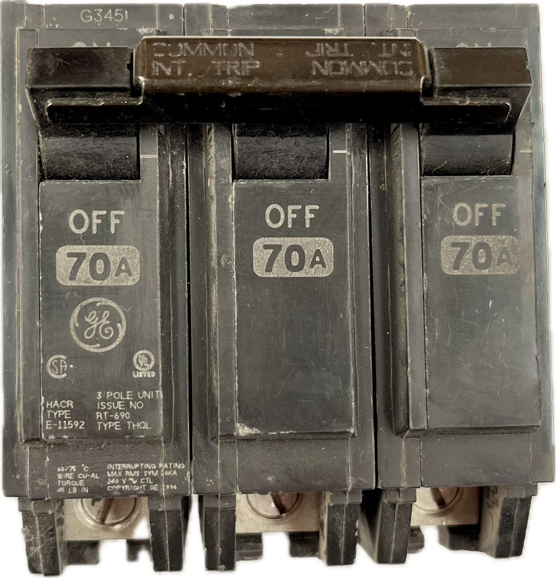 Featured image for “THQL 32070 Interruptor 3P 70A GE”