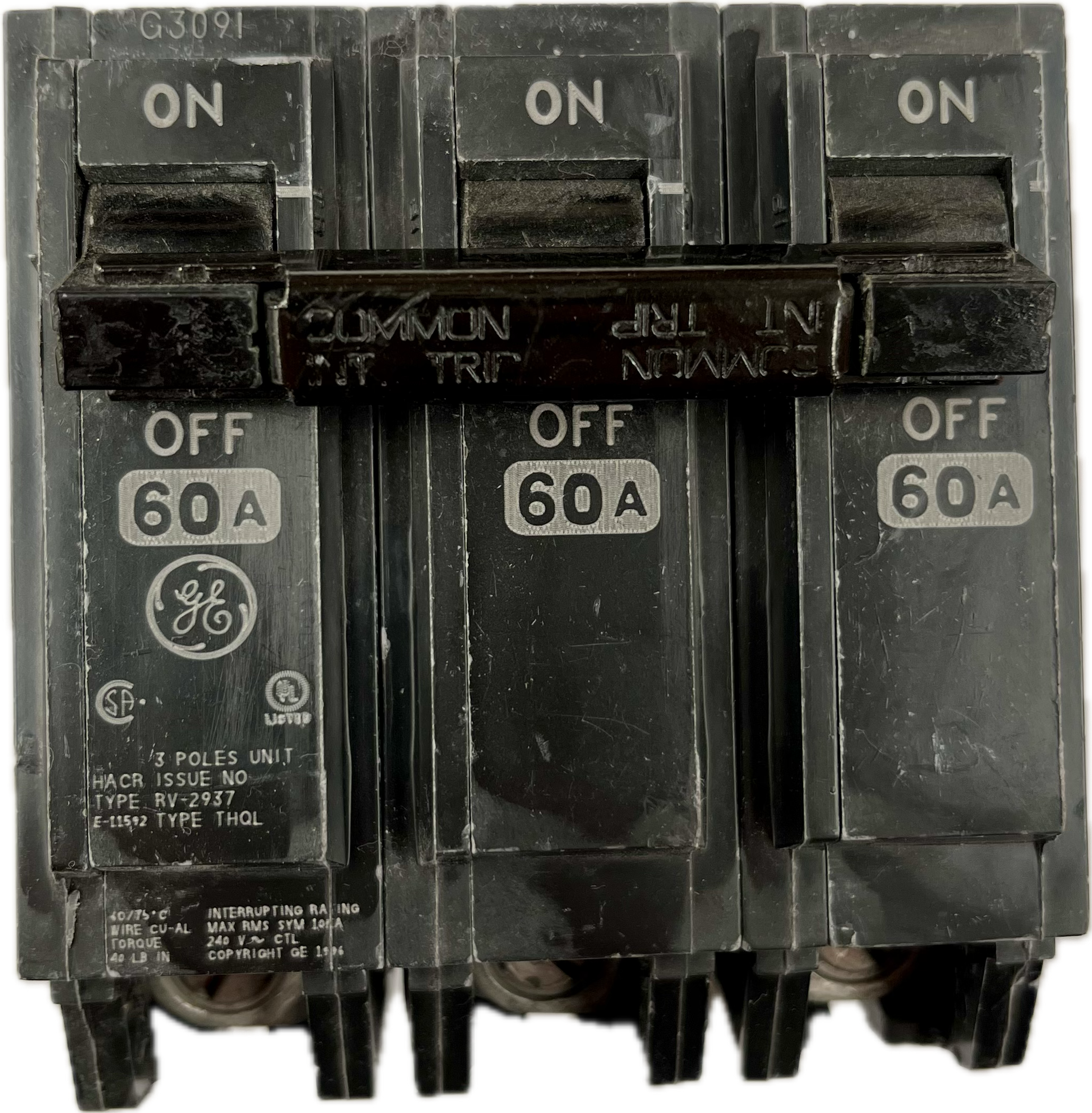 Featured image for “THQL 32060 Interruptor 3P 60A 240V GE”