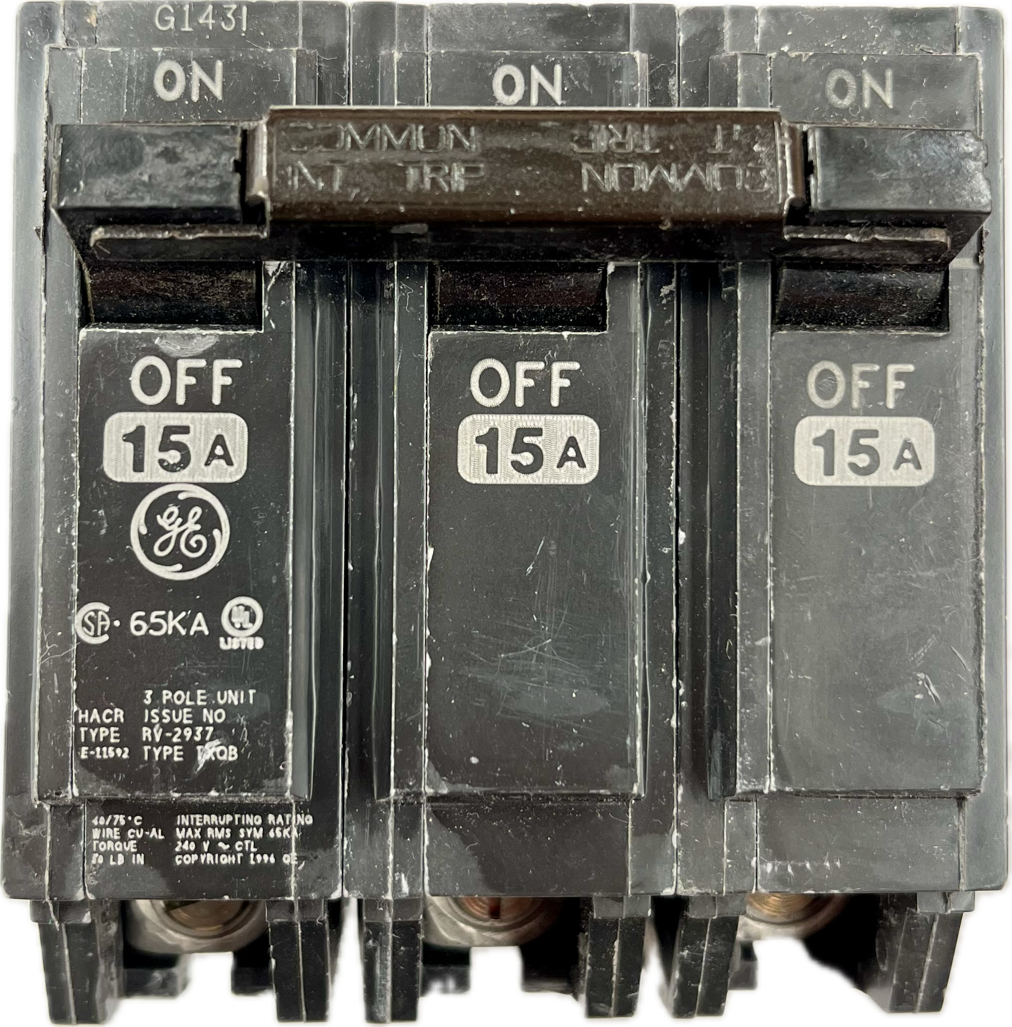 Featured image for “TXQB32015 Interruptor 3P 15AMP 120-240V MARCA GE”