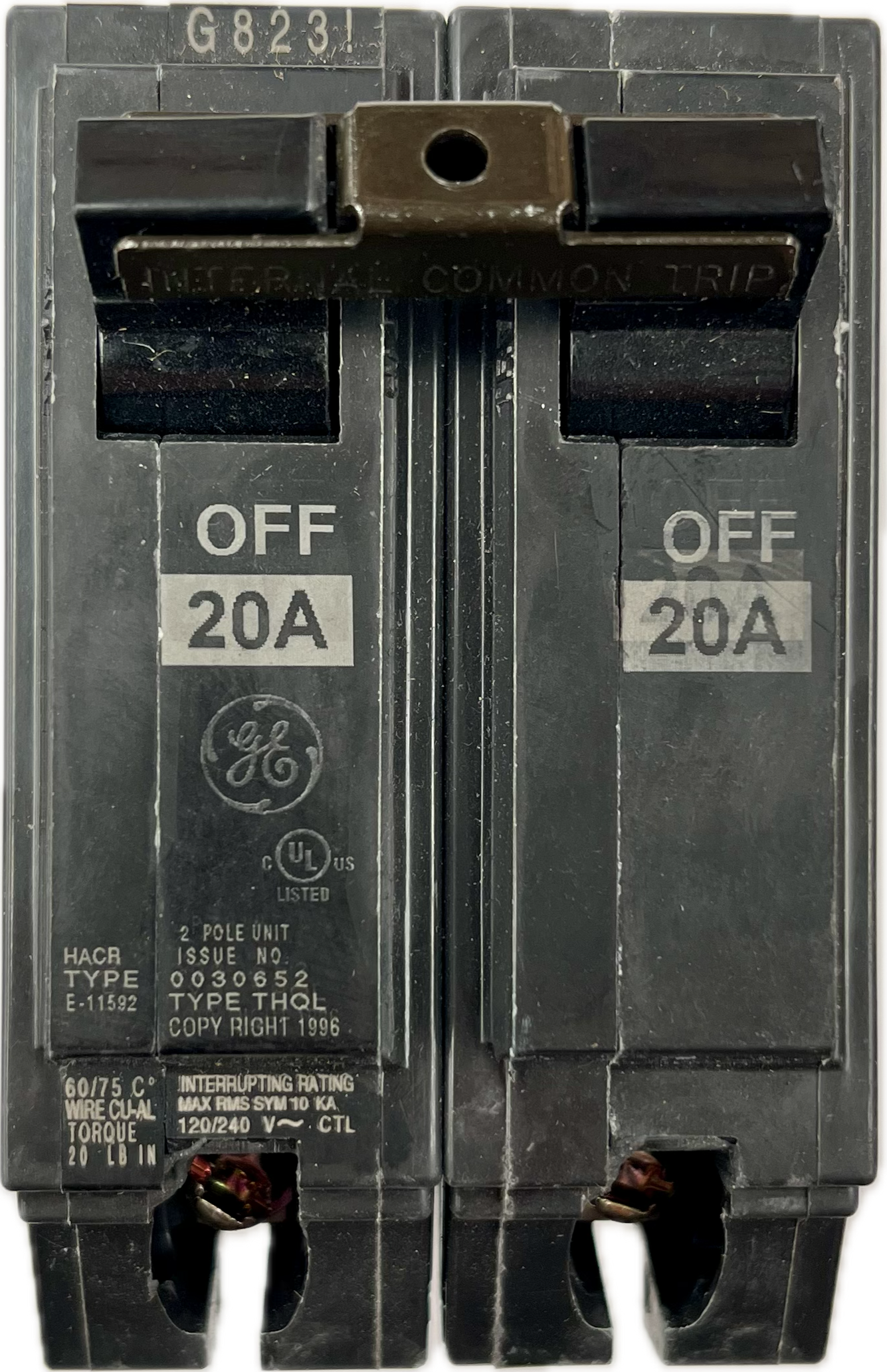 Featured image for “THQL 2120 Interruptor 2P 20AMP GE”